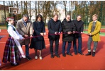 Panevėžys atsinaujina! Oficialiai atidarytas Vytauto Žemkalnio gimnazijos stadiono aikštynas 
