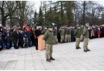 Pasveikinti priesaiką davę kariai