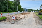 Pušaloto gatvėje atnaujinamas pėsčiųjų ir dviračių takas  