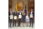 Vyriausybėje pasveikinti gabiausi abiturientai