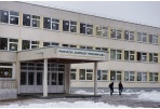 Mokyklos nutraukia pamokas