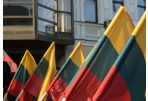 Laisvės vėliavai – 30