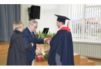 Absolventams įteikti diplomai