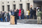 Pasveikinti valstybei prisiekę kariai