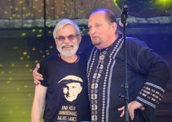 Poetas V. Braziūnas (kairėje) ir kompozitorius, multiinstrumentalistas A. Klova.
